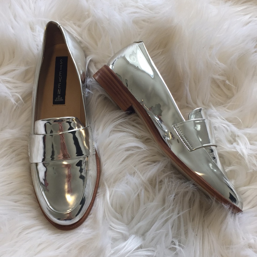 STEVEN metallic loafers